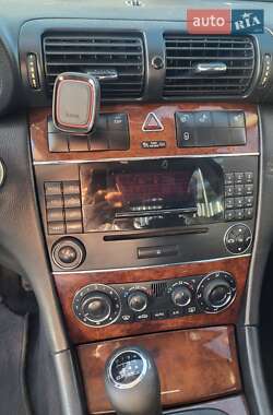 Седан Mercedes-Benz C-Class 2006 в 