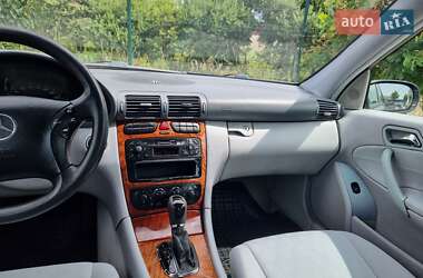 Седан Mercedes-Benz C-Class 2001 в 