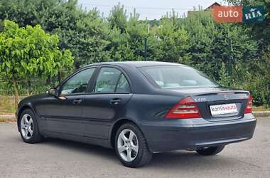 Седан Mercedes-Benz C-Class 2001 в 