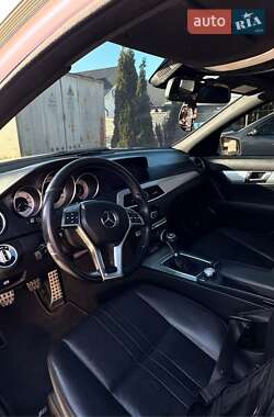 Универсал Mercedes-Benz C-Class 2011 в 