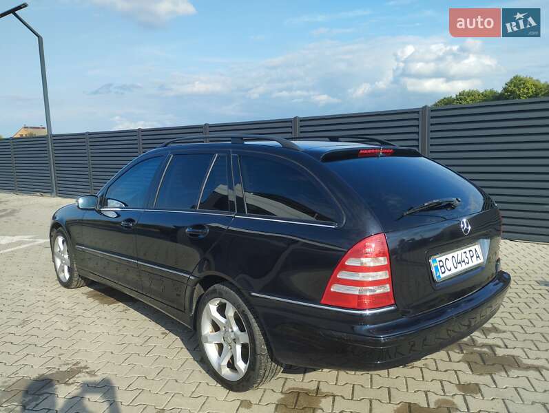 Универсал Mercedes-Benz C-Class 2006 в Радехове