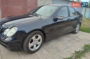 Седан Mercedes-Benz C-Class 2000 в 