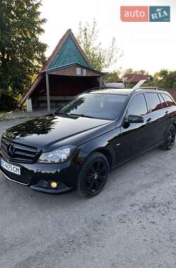 Универсал Mercedes-Benz C-Class 2011 в 