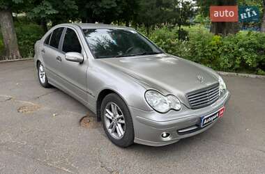 Седан Mercedes-Benz C-Class 2005 в 