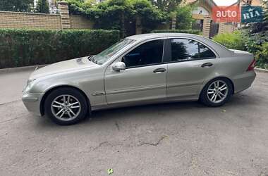 Седан Mercedes-Benz C-Class 2005 в 
