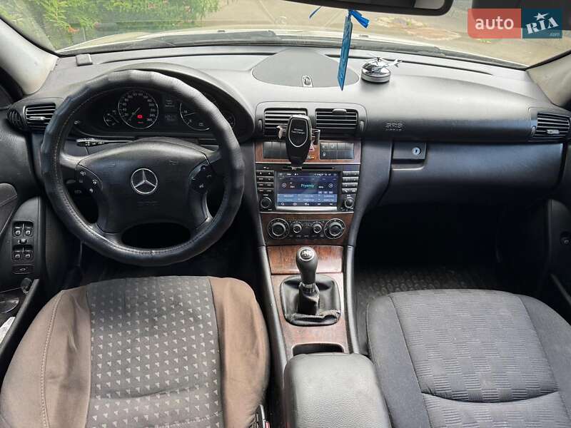 Седан Mercedes-Benz C-Class 2005 в Киеве фото 13 Седан Mercedes-Benz C-Class 2005 в Киеве