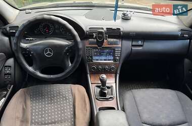 Седан Mercedes-Benz C-Class 2005 в 
