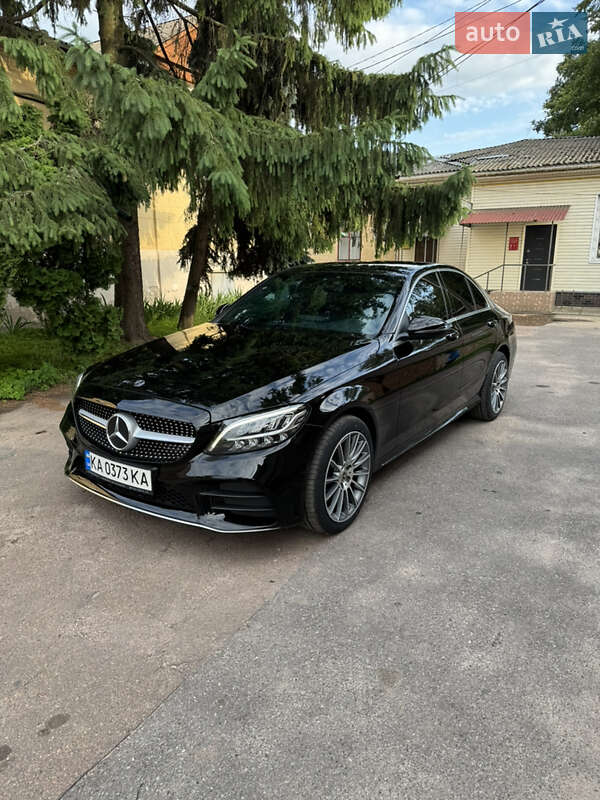 Mercedes-Benz C-Class 2019