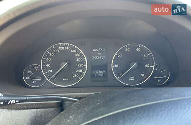 Купе Mercedes-Benz C-Class 2006 в 