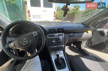 Купе Mercedes-Benz C-Class 2006 в 