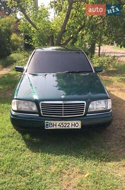 Седан Mercedes-Benz C-Class 1994 в Миколаєві