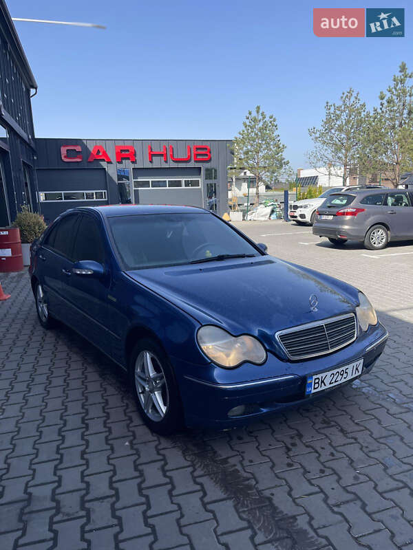 Mercedes-Benz C-Class 2002