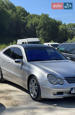 Купе Mercedes-Benz C-Class 2002 в 