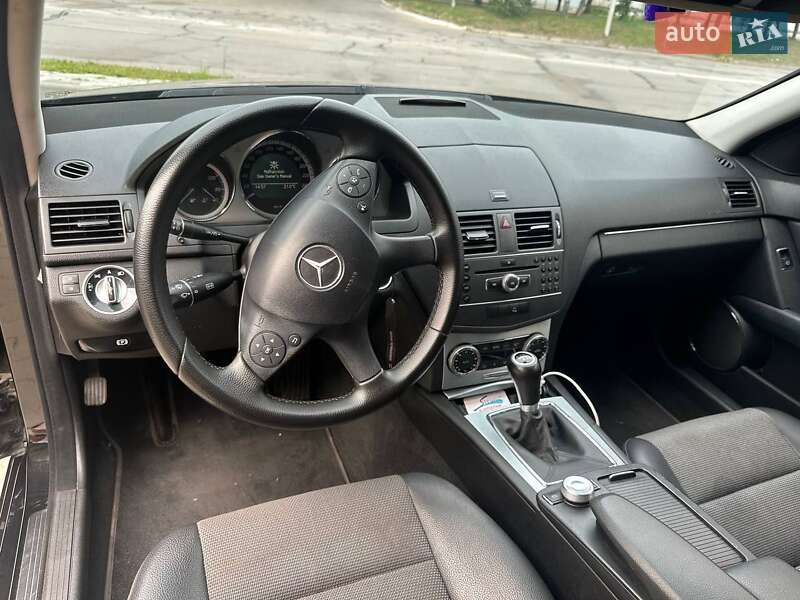 Седан Mercedes-Benz C-Class 2010 в Белой Церкви