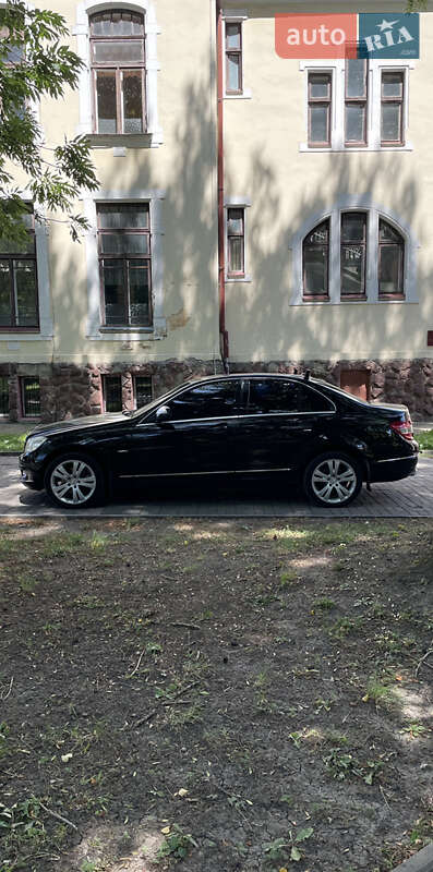 Седан Mercedes-Benz C-Class 2007 в Черновцах