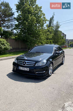 Mercedes-Benz C-Class 2011