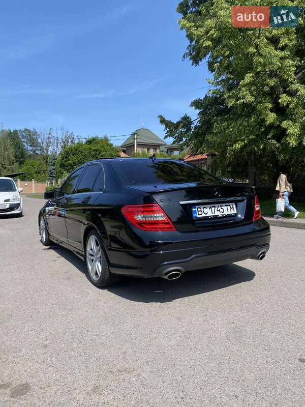 Седан Mercedes-Benz C-Class 2011 в Луцке