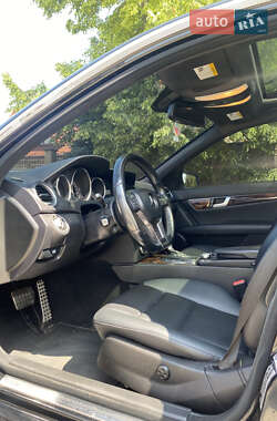 Седан Mercedes-Benz C-Class 2011 в 