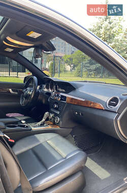 Седан Mercedes-Benz C-Class 2011 в 