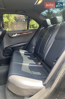 Седан Mercedes-Benz C-Class 2011 в 