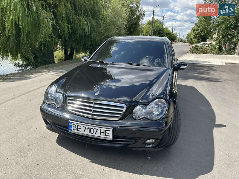 Седан Mercedes-Benz C-Class 2007 в 