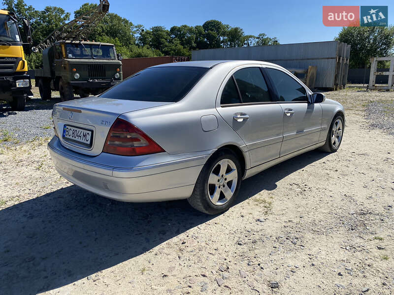 Седан Mercedes-Benz C-Class 2003 в Холодноводке