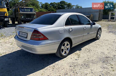 Седан Mercedes-Benz C-Class 2003 в 