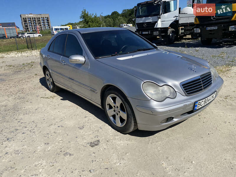 Седан Mercedes-Benz C-Class 2003 в Холодноводке