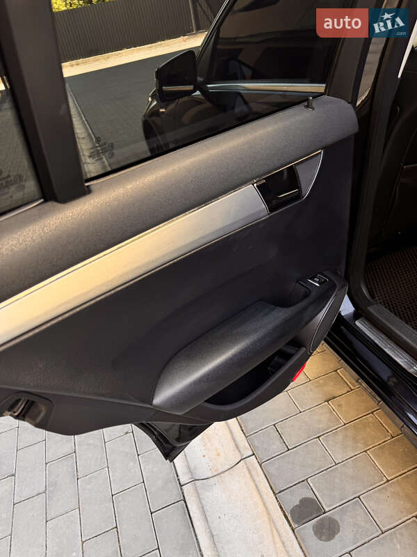 Седан Mercedes-Benz C-Class 2008 в Коломые