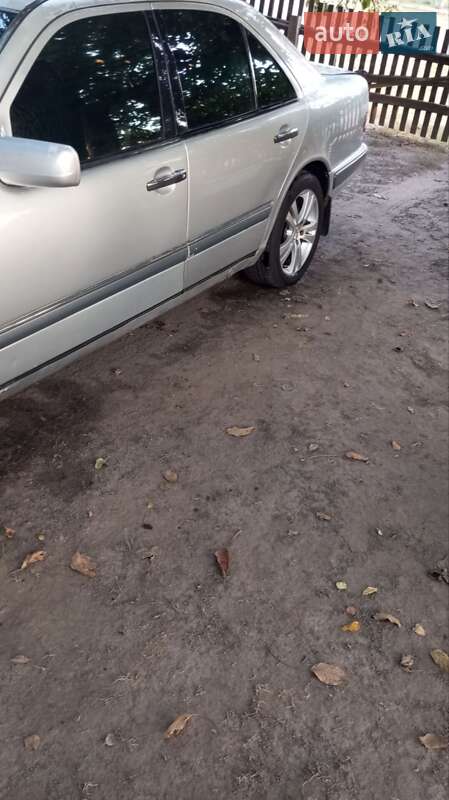 Седан Mercedes-Benz C-Class 1997 в Андрушевке фото 4 Седан Mercedes-Benz C-Class 1997 в Андрушевке