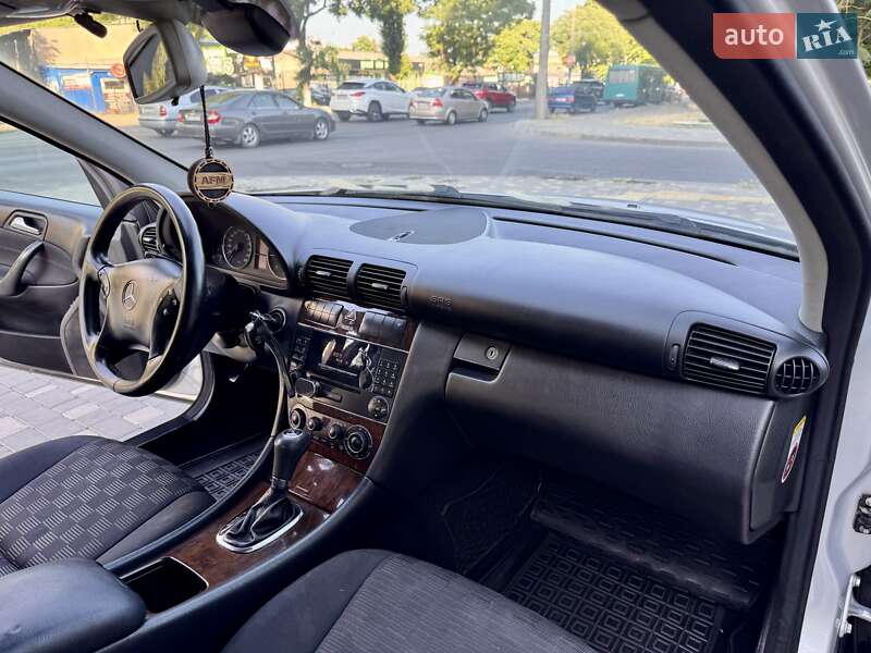 Универсал Mercedes-Benz C-Class 2007 в Одессе