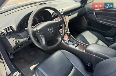 Седан Mercedes-Benz C-Class 2004 в 