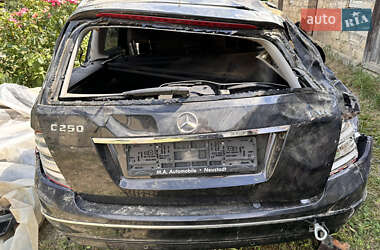 Mercedes-Benz C-Class 2011 Mercedes-Benz C-Class 2011