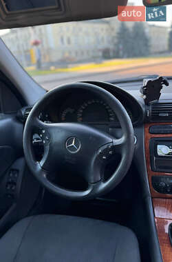 Седан Mercedes-Benz C-Class 2002 в 