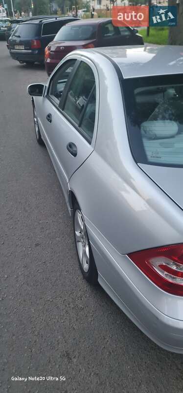 Седан Mercedes-Benz C-Class 2006 в Житомире