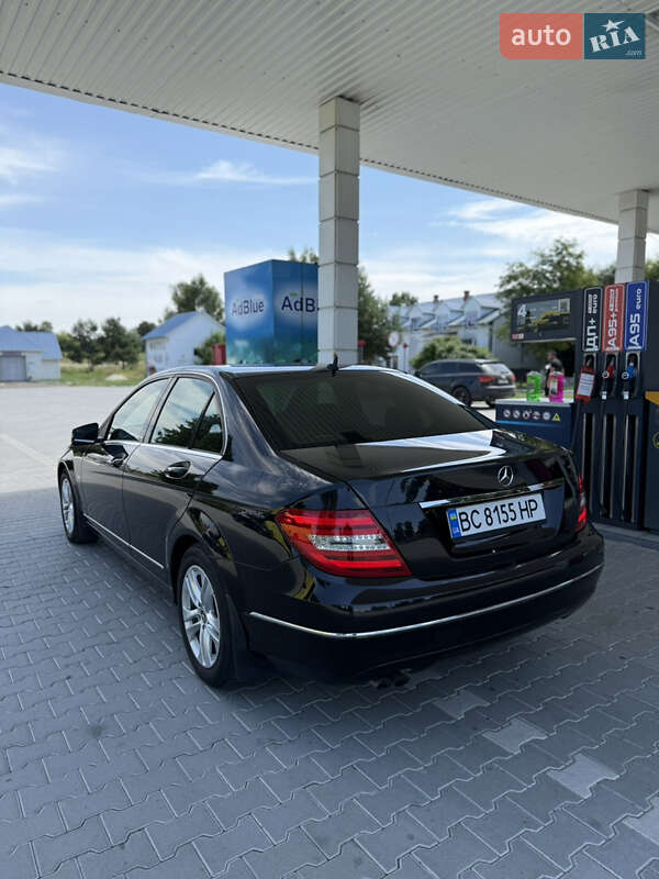 Седан Mercedes-Benz C-Class 2012 в Мостиській