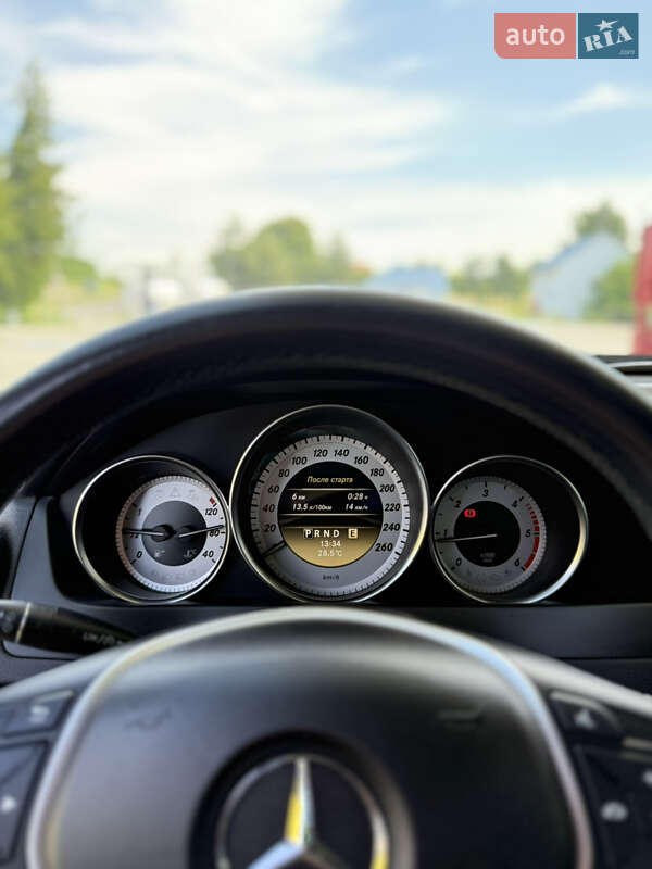 Седан Mercedes-Benz C-Class 2012 в Мостиській