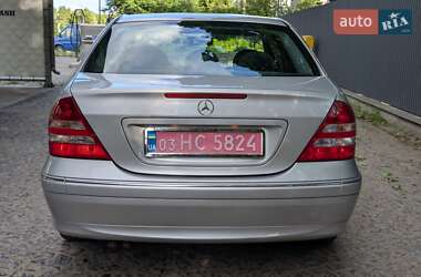 Седан Mercedes-Benz C-Class 2004 в 
