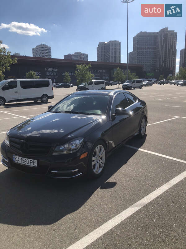 Купе Mercedes-Benz C-Class 2013 в Киеве