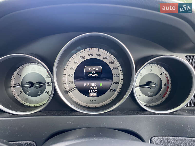 Універсал Mercedes-Benz C-Class 2013 в Києві фото 15 Універсал Mercedes-Benz C-Class 2013 в Києві