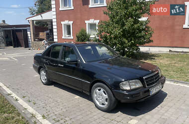 Седан Mercedes-Benz C-Class 1994 в Черновцах