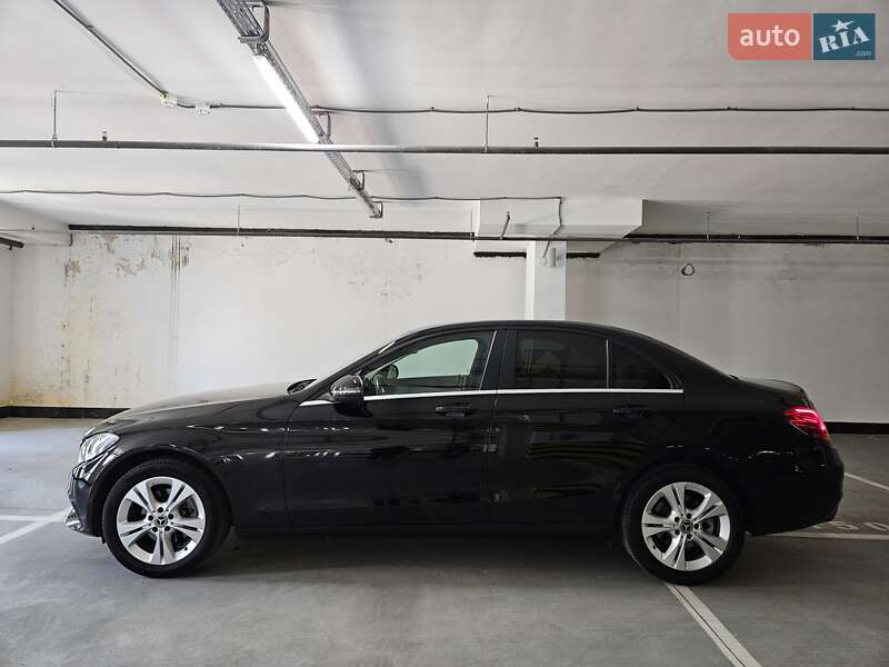 Седан Mercedes-Benz C-Class 2018 в Києві
