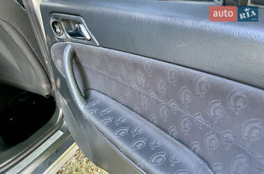 Седан Mercedes-Benz C-Class 2002 в 
