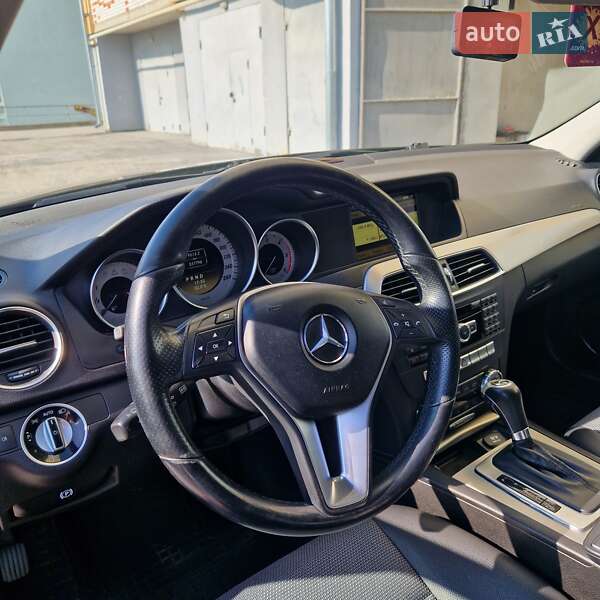 Универсал Mercedes-Benz C-Class 2012 в Тернополе