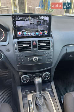 Седан Mercedes-Benz C-Class 2007 в 