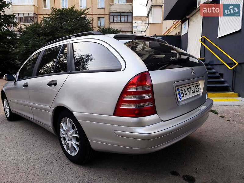 Універсал Mercedes-Benz C-Class 2003 в Кропивницькому