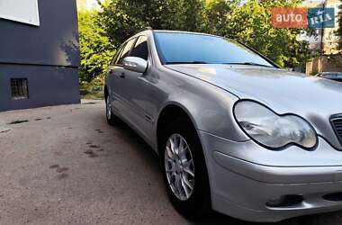 Універсал Mercedes-Benz C-Class 2003 в 