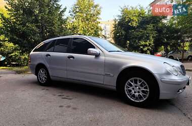 Універсал Mercedes-Benz C-Class 2003 в 