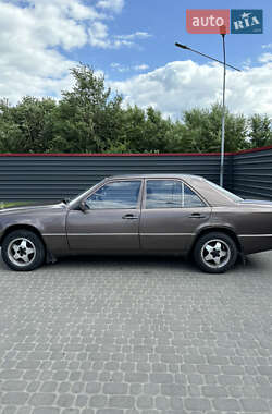 Седан Mercedes-Benz C-Class 1993 в Ковелі