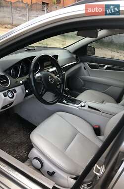 Универсал Mercedes-Benz C-Class 2013 в 